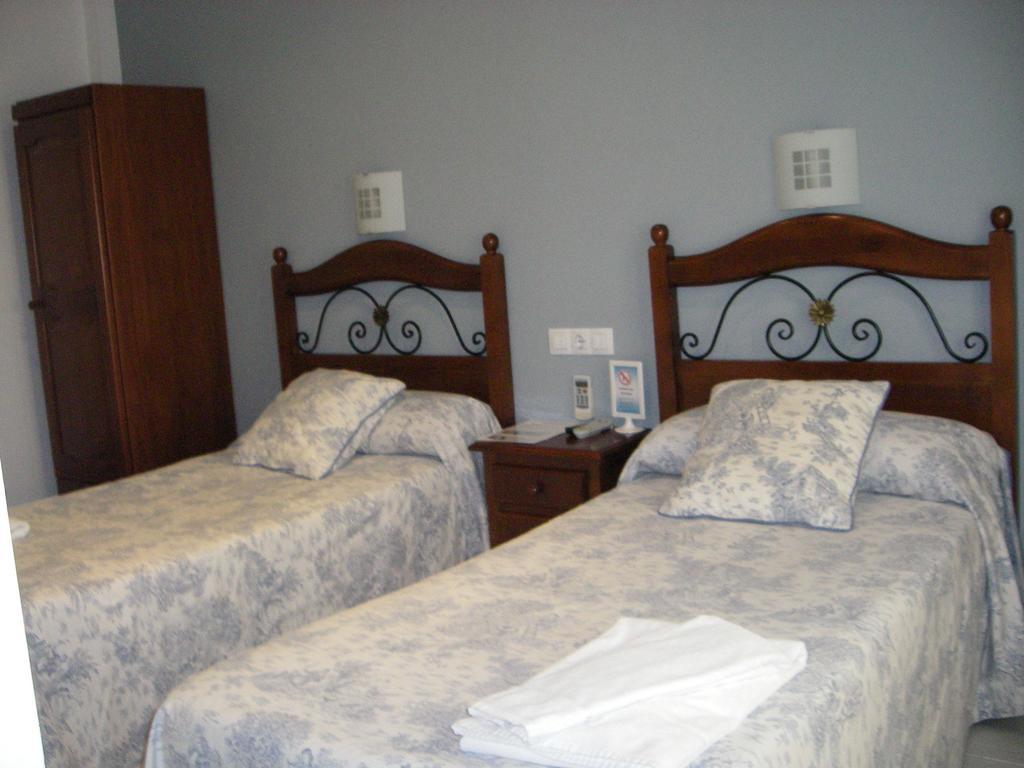 Hostal Azahar Córdoba Cameră foto